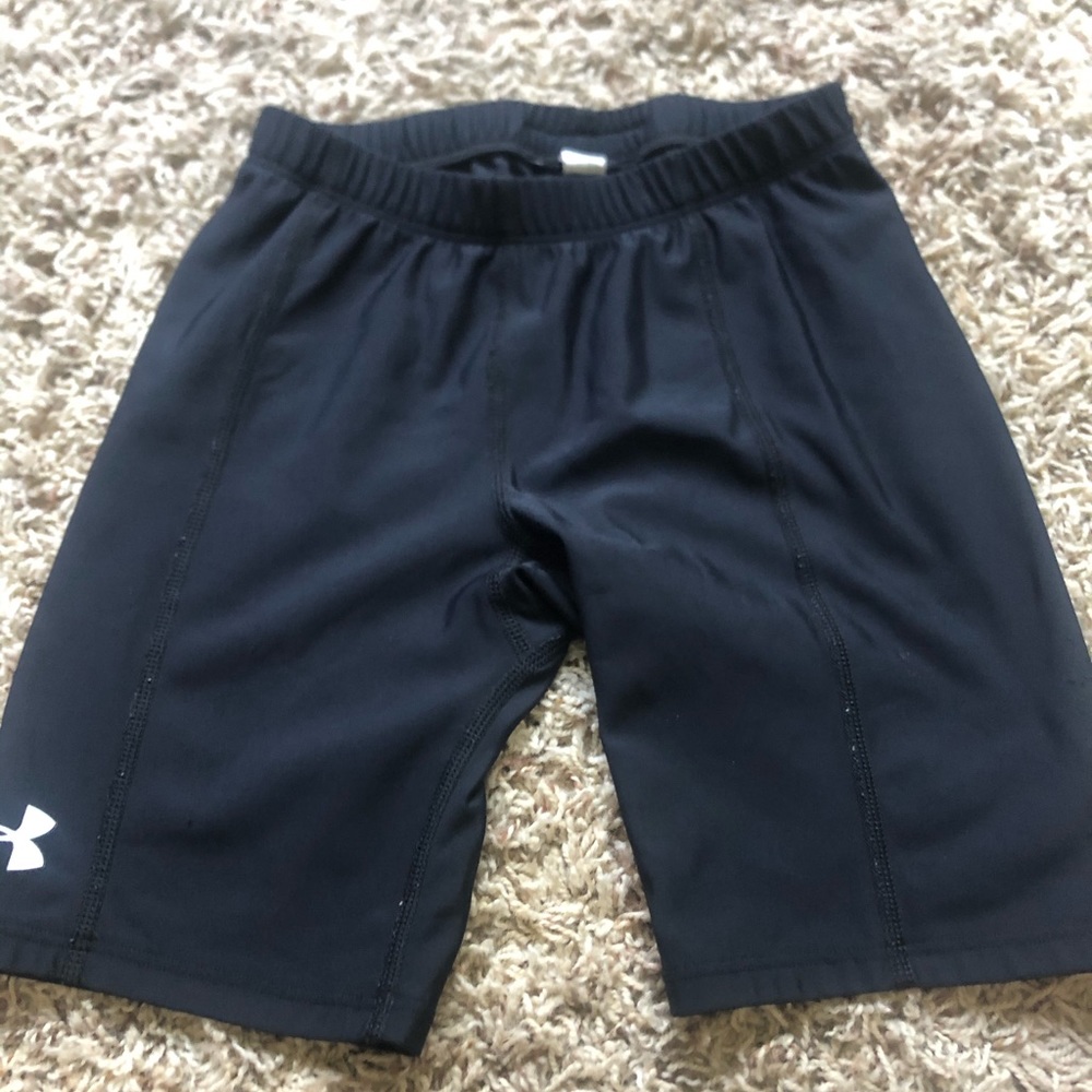Black under armor biking shorts!